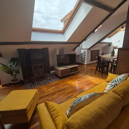 El Veleru Apartment *